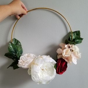 Beautiful Faux Flower Bouquet/Wreath
